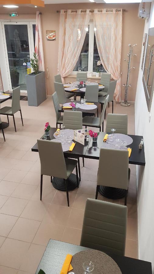 Auberge De La Licorne Eu Livron-sur-Drome Ngoại thất bức ảnh